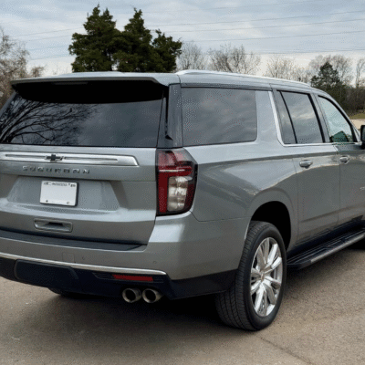 2023 Chevrolet Suburban High Country WSUNROOF, POWER PANORAMIC – NO RESERVE PRICE