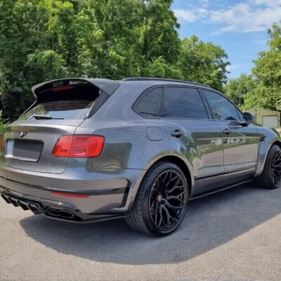 2020 Bentley Bentayga MULLINER BLACK SPECIFICATION WIDE BODY KIT W$18K VOSSEN FORGED RIMS – NO RESERVE PRICE