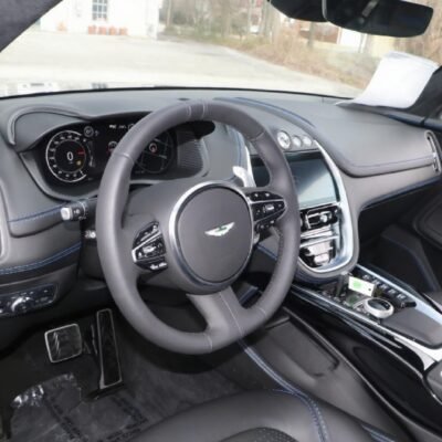 2021 Aston Martin DBX AWD WNAV – NO RESERVE PRICE